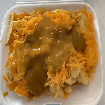 Chips, Cheese & Curry Sauce 